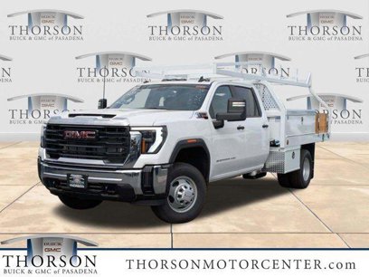 New 2025 GMC Sierra 3500 Pro w/ Convenience Package