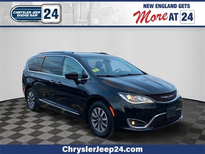Used 2020 Chrysler Pacifica Touring-L Plus w/ Advanced Safetytec Group