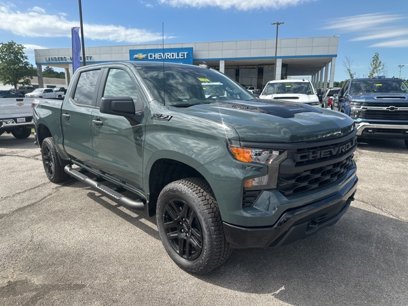 New 2025 Chevrolet Silverado 1500 Custom Trail Boss w/ Turbomax Blackout Package