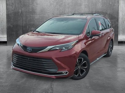 New 2025 Toyota Sienna Platinum