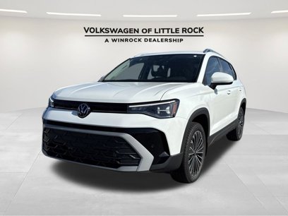New 2025 Volkswagen Taos SE