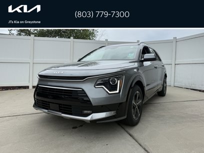 New 2025 Kia Niro SX