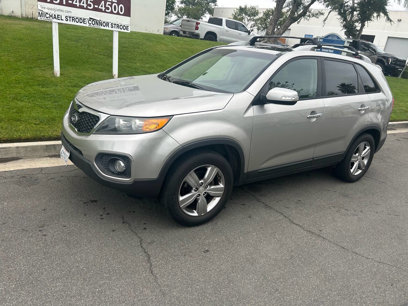 Used 2013 Kia Sorento EX w/ EX V6 Premium Pkg