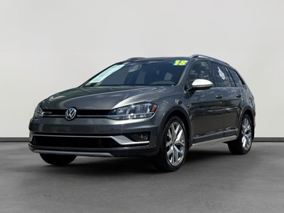 Used 2018 Volkswagen Golf SE