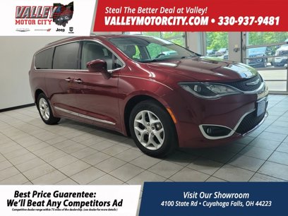 Certified 2017 Chrysler Pacifica Touring-L Plus w/ Tire & Wheel Group