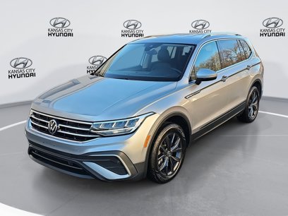 Used 2024 Volkswagen Tiguan SE