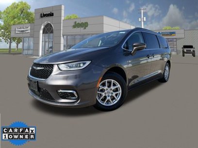 Used 2022 Chrysler Pacifica Touring-L