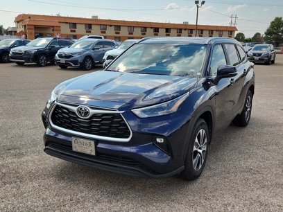 Used 2023 Toyota Highlander XLE