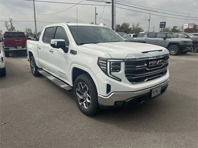 New 2025 GMC Sierra 1500 SLT w/ SLT Premium Package