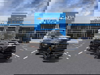 New 2025 Chevrolet Suburban LT w/ Comfort Package