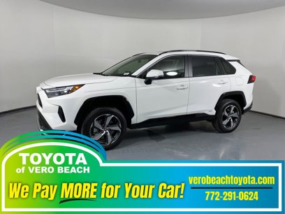 New 2025 Toyota RAV4 SE w/ Weather & Moonroof Package