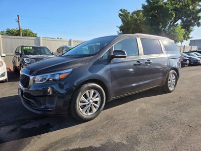 Used 2015 Kia Sedona LX w/ LX Convenience Package
