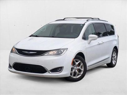 Used 2019 Chrysler Pacifica Touring-L Plus w/ Advanced Safetytec Group