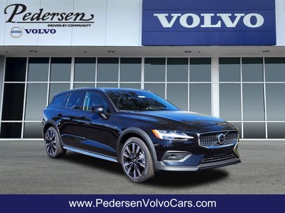 New 2026 Volvo V60 B5 Cross Country Ultra w/ Climate Package