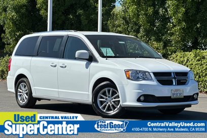 Certified 2019 Dodge Grand Caravan SXT w/ Driver Convenience Group