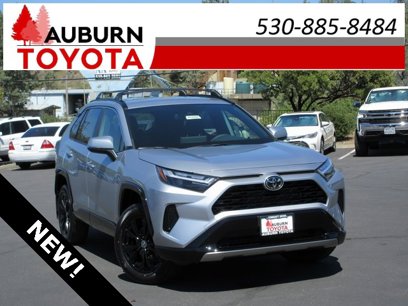 New 2025 Toyota RAV4 SE