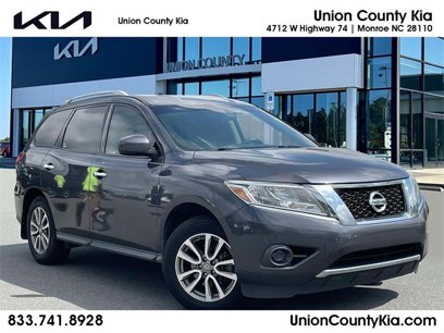 Used 2014 Nissan Pathfinder SV