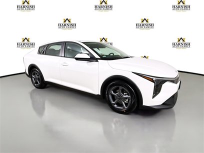 New 2025 Kia K4 LXS