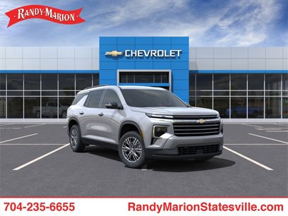 New 2025 Chevrolet Traverse LT w/ Driver Confidence Package