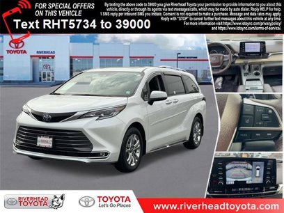Used 2023 Toyota Sienna Platinum