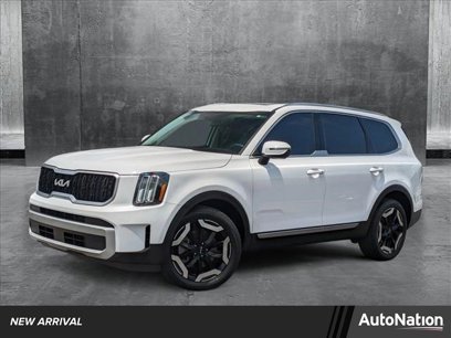 Used 2023 Kia Telluride EX w/ EX Captain's Chair Package