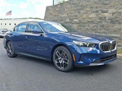 New 2026 BMW 530i xDrive w/ Premium Package