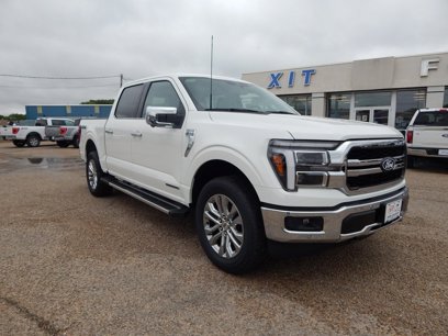 New 2025 Ford F150 Lariat w/ Equipment Group 502A High