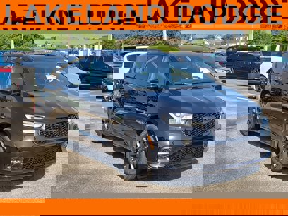 New 2025 Chrysler Pacifica Select