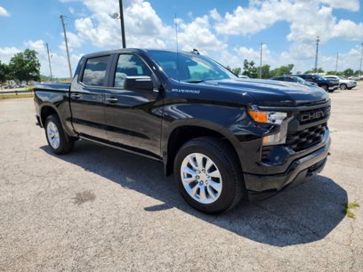 New 2025 Chevrolet Silverado 1500 Custom