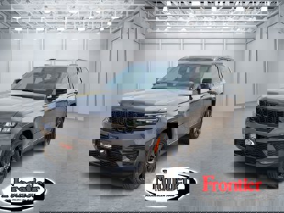 New 2025 Jeep Grand Cherokee Altitude