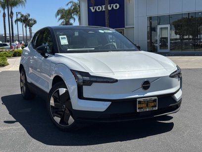 New 2025 Volvo EX30 Ultra w/ Protection Package Premier