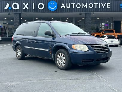 Used 2005 Chrysler Town & Country Touring w/ Trailer Tow Group
