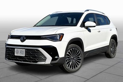 New 2025 Volkswagen Taos SE