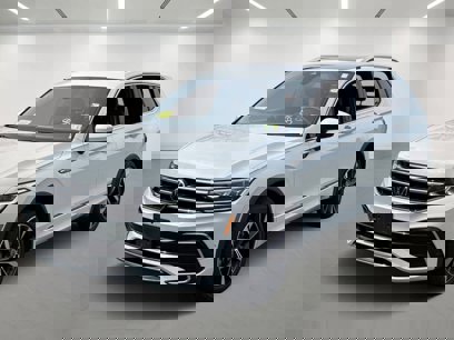 Used 2023 Volkswagen Tiguan SEL R-Line
