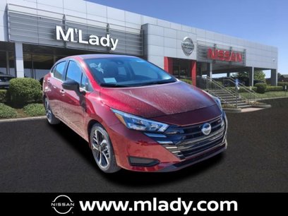 New 2025 Nissan Versa SR w/ Trunk Package