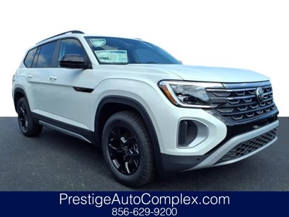 New 2025 Volkswagen Atlas Peak Edition SE