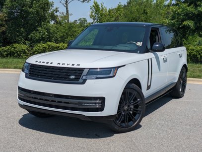 New 2025 Land Rover Range Rover Long Wheelbase SE