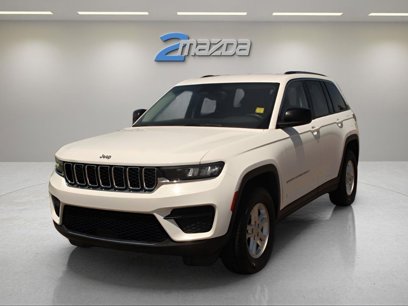 Used 2023 Jeep Grand Cherokee Laredo