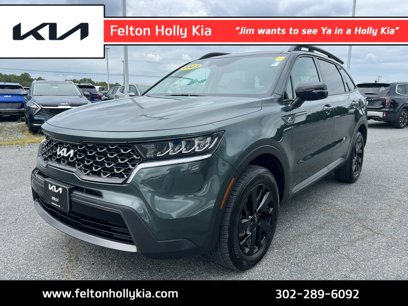 Used 2023 Kia Sorento S w/ Panoramic Sunroof Package