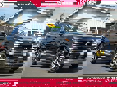 New 2025 Nissan Kicks SV w/ Illumination Package