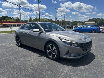 Used 2022 Hyundai Elantra Limited w/ Cargo Package