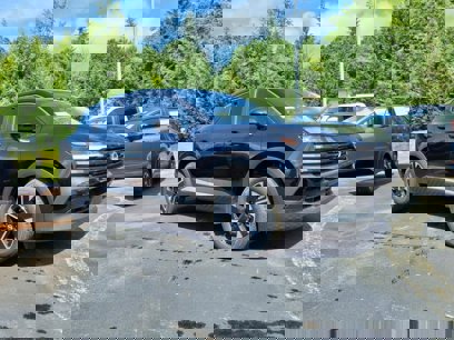 New 2025 Nissan Kicks SV