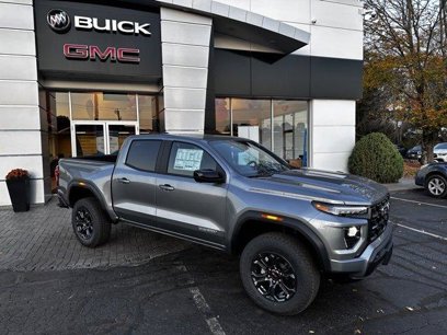 New 2024 GMC Canyon Elevation w/ Elevation Premium Package