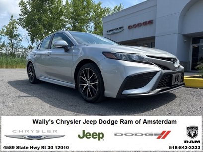 Used 2021 Toyota Camry SE w/ Cold Weather Package