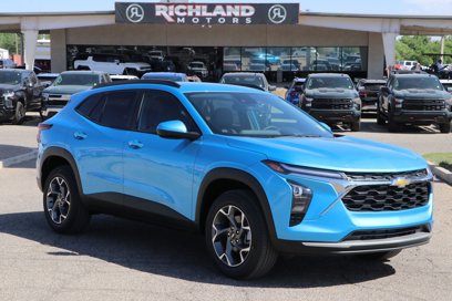 New 2025 Chevrolet Trax LT w/ Driver Confidence Package