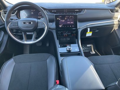 New 2025 Jeep Grand Cherokee Altitude