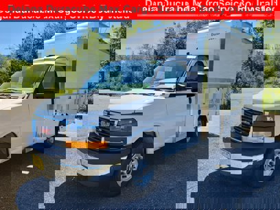 New 2025 GMC Savana 3500 w/ Power Convenience Package