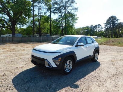 New 2025 Hyundai Kona SE