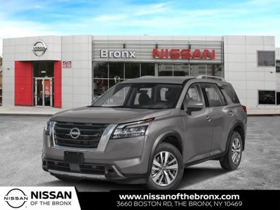 New 2025 Nissan Pathfinder SL w/ SL Premium Package