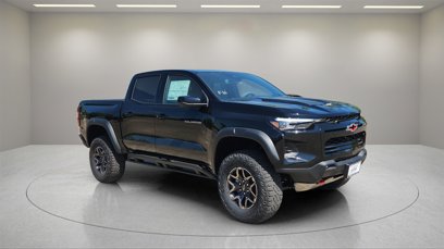 New 2025 Chevrolet Colorado ZR2 w/ Technology Package